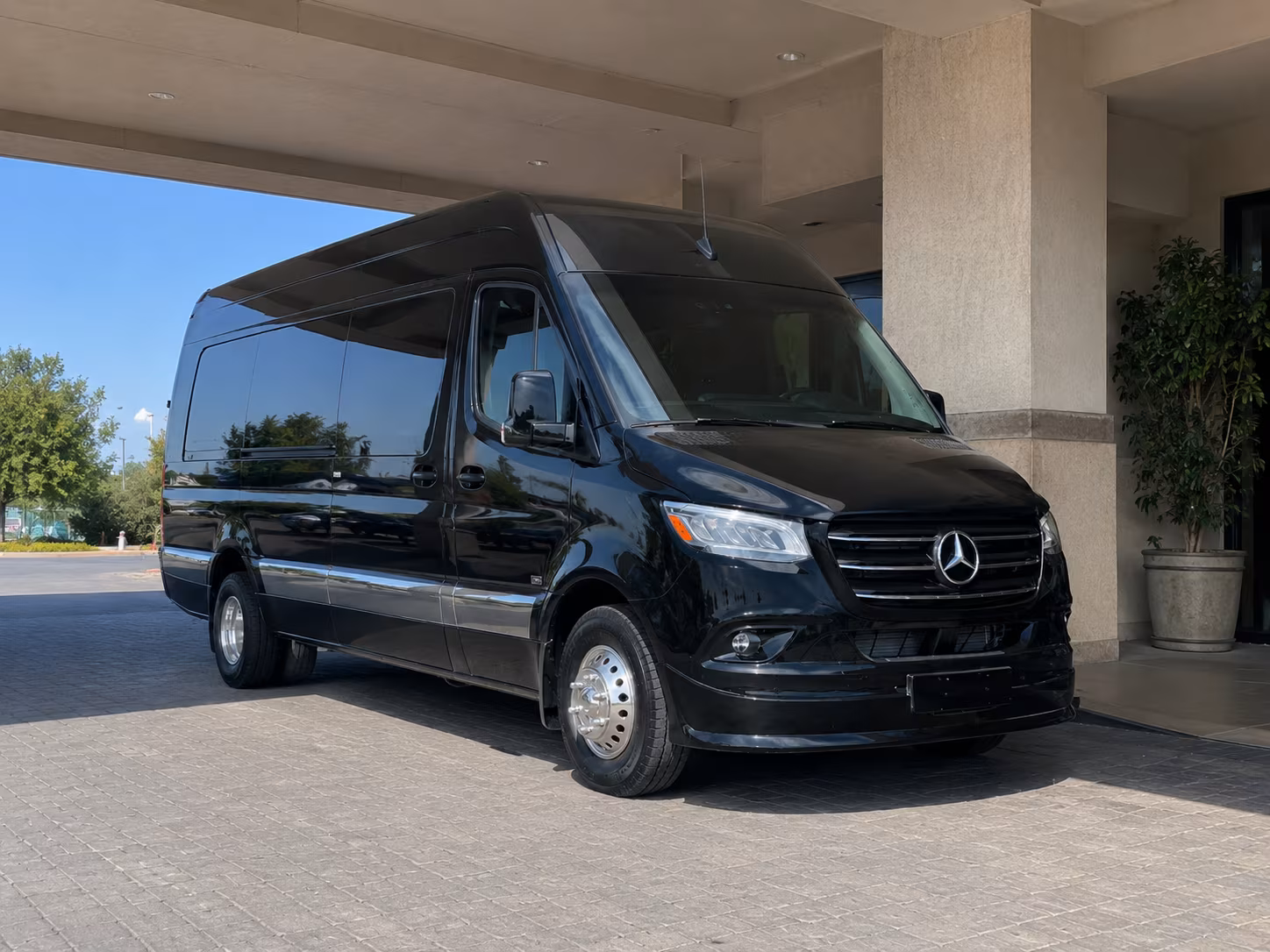 book group transportation for your next corporate event 1