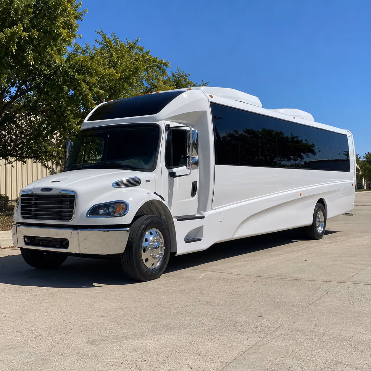 clearwater 28 passenger minibus